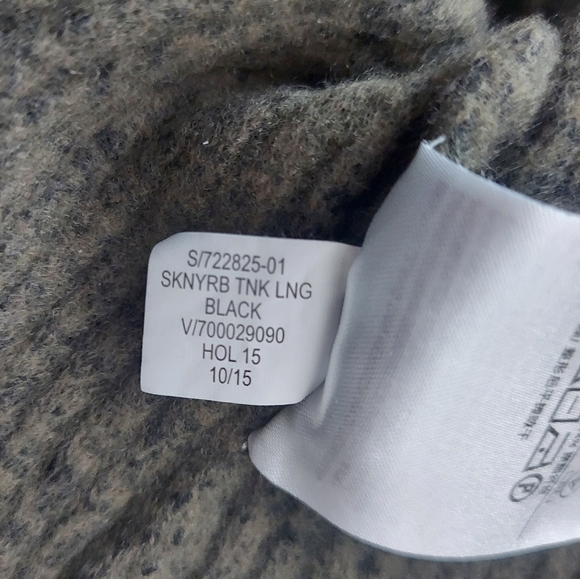 BR merino wool  medium ribbed turtleneck, olive green - Picture 9 of 11